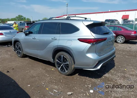 2021 Toyota Highlander Xse z USA, uszkodzony, nr VIN 5TDLZRAH1MS050811